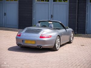 Porsche 911 type 997 Carrera S Cabriolet - 2006