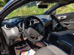 Renault Wind 1.6 133 - 2010