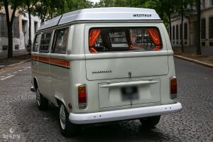 Volkswagen T2 Westfalia - 1972