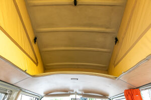 Volkswagen T2 Westfalia - 1972