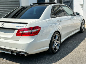 Mercedes-Benz E63 AMG W212 - 2010