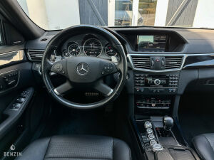 Mercedes-Benz E63 AMG W212 - 2010