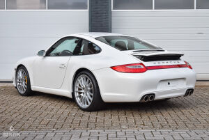 Porsche 911 type 997 Carrera S - 2005