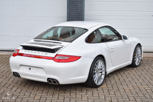 Porsche 911 type 997 Carrera S - 2005