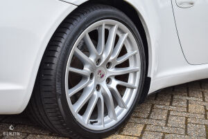 Porsche 911 type 997 Carrera S - 2005