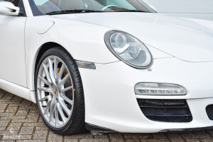 Porsche 911 type 997 Carrera S - 2005