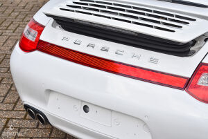 Porsche 911 type 997 Carrera S - 2005