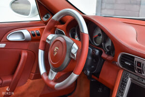 Porsche 911 type 997 Carrera S - 2005