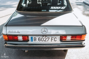 Mercedes-Benz 300D W123 - 1982