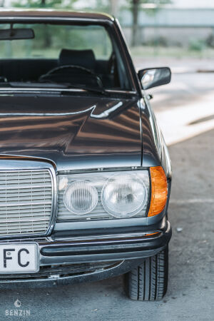 Mercedes-Benz 300D W123 - 1982