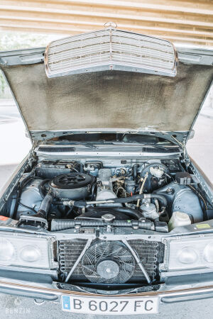 Mercedes-Benz 300D W123 - 1982