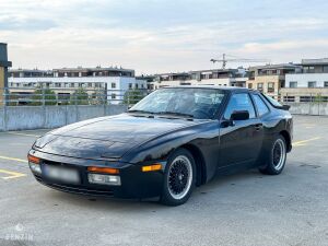 Porsche 944 Turbo - 1985