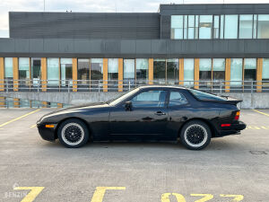 Porsche 944 Turbo - 1985