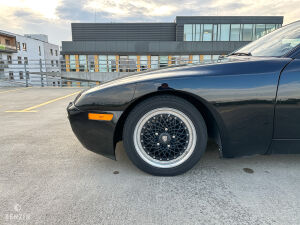 Porsche 944 Turbo - 1985
