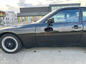 Porsche 944 Turbo - 1985