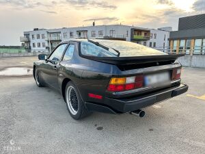 Porsche 944 Turbo - 1985