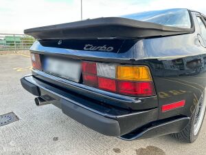 Porsche 944 Turbo - 1985