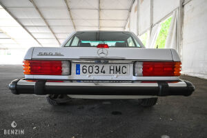 Mercedes-Benz 560 SL R107 - 1987