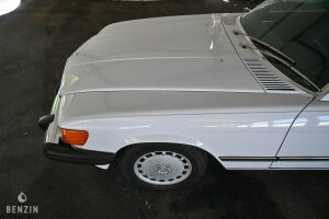 Mercedes-Benz 560 SL R107 - 1987