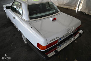 Mercedes-Benz 560 SL R107 - 1987