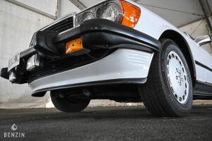 Mercedes-Benz 560 SL R107 - 1987