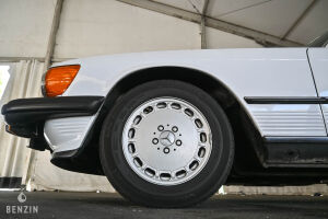 Mercedes-Benz 560 SL R107 - 1987