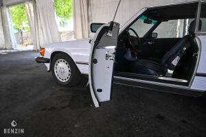 Mercedes-Benz 560 SL R107 - 1987