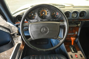 Mercedes-Benz 560 SL R107 - 1987