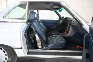 Mercedes-Benz 560 SL R107 - 1987