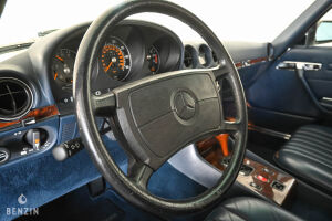 Mercedes-Benz 560 SL R107 - 1987