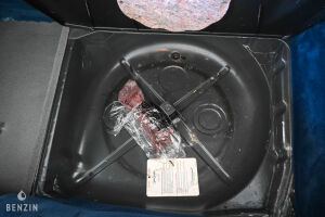 Mercedes-Benz 560 SL R107 - 1987