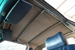 Mercedes-Benz 560 SL R107 - 1987