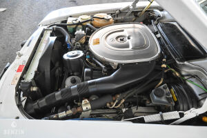 Mercedes-Benz 560 SL R107 - 1987