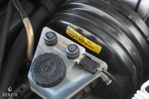 Mercedes-Benz 560 SL R107 - 1987