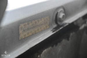 Mercedes-Benz 560 SL R107 - 1987