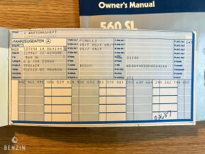 Mercedes-Benz 560 SL R107 - 1987