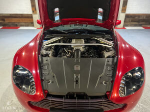 Aston Martin V8 Vantage Roadster 10k km - 2008