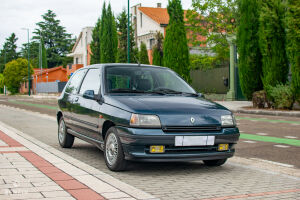 Renault Clio Baccara 51k km - 1992