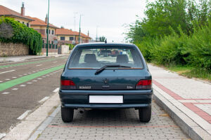 Renault Clio Baccara 51k km - 1992
