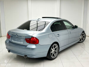 BMW 335i e90 LCI 71k km - 2009