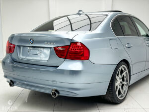 BMW 335i e90 LCI 71k km - 2009