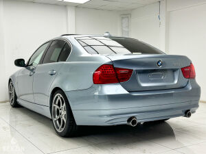 BMW 335i e90 LCI 71k km - 2009