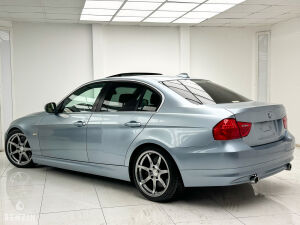 BMW 335i e90 LCI 71k km - 2009