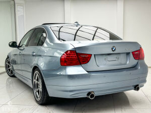 BMW 335i e90 LCI 71k km - 2009