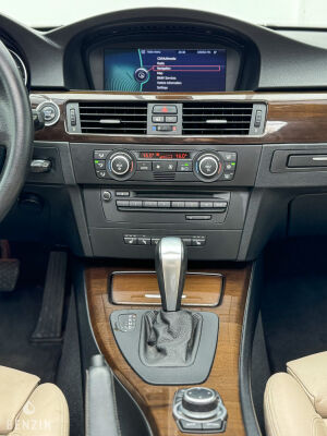 BMW 335i e90 LCI 71k km - 2009