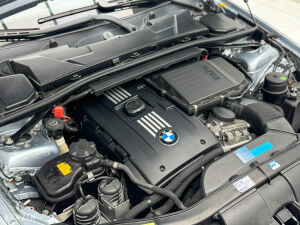 BMW 335i e90 LCI 71k km - 2009