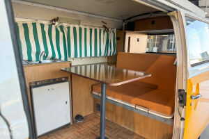 Volkswagen Combi T2b - 1981