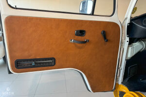 Volkswagen Combi T2b - 1981