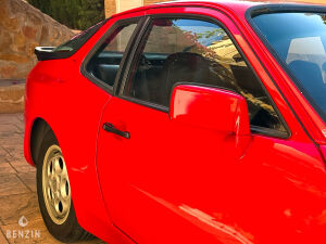 Porsche 944 2.5 Targa - 1984