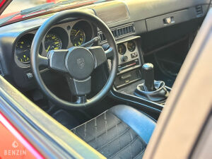 Porsche 944 2.5 Targa - 1984